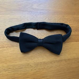 H&M Men’s Knit Bow Tie